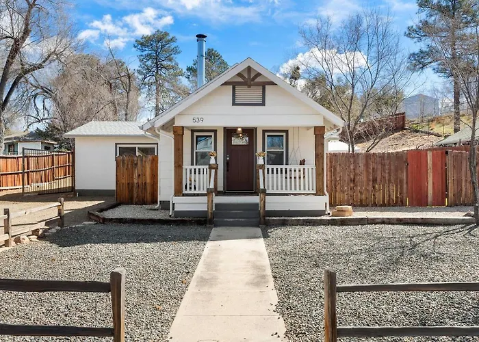 Dom wakacyjny Cute 2 Bedroom Close To Downtown